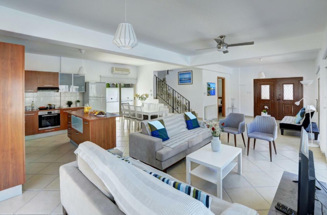 Blue Sea Villa *